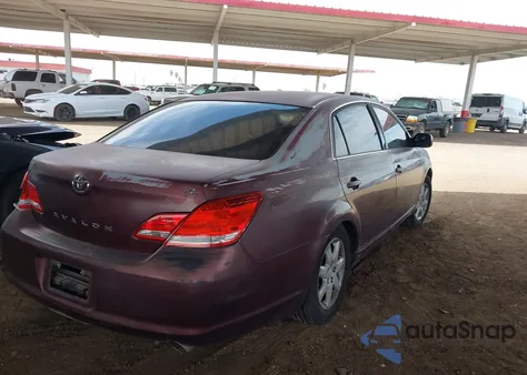 2005 Toyota Avalon Xl z USA, uszkodzony, nr VIN 4T1BK36B75U012266